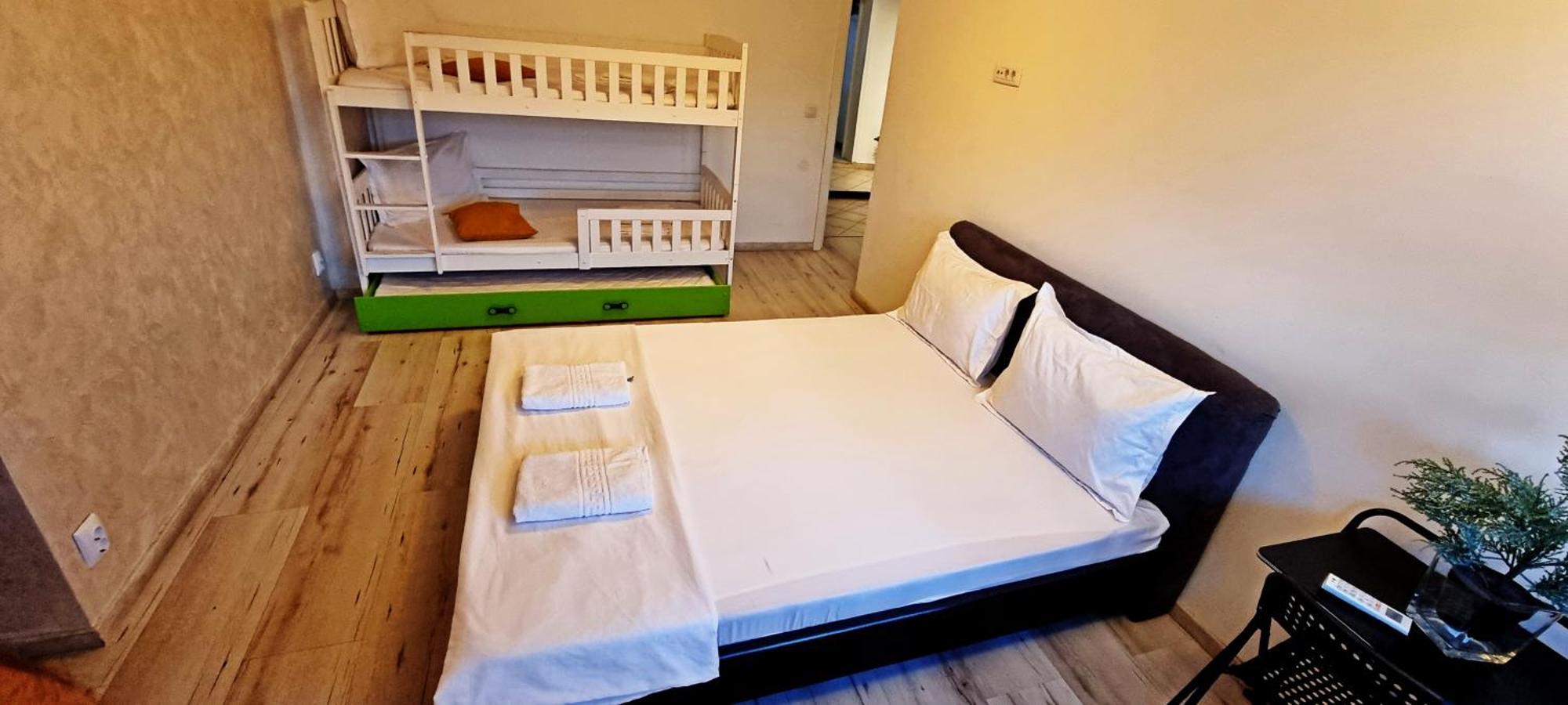 City Center Privat-Sauna Familyconcept Ясси Екстер'єр фото